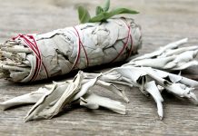 Ritual zum abnehmenden Mond: Reinigung