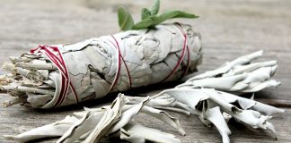 Ritual zum abnehmenden Mond: Reinigung