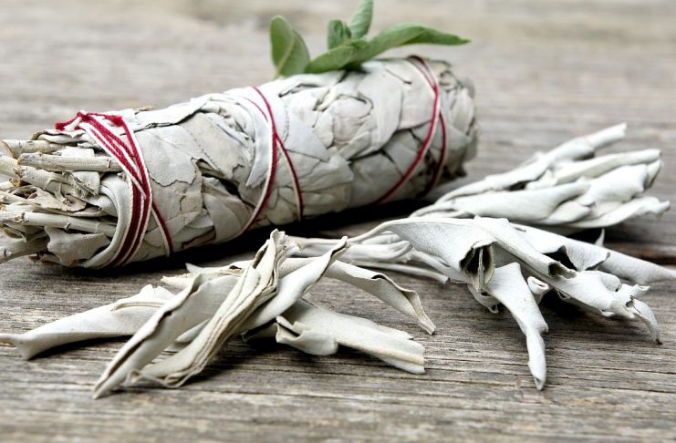 Ritual zum abnehmenden Mond: Reinigung